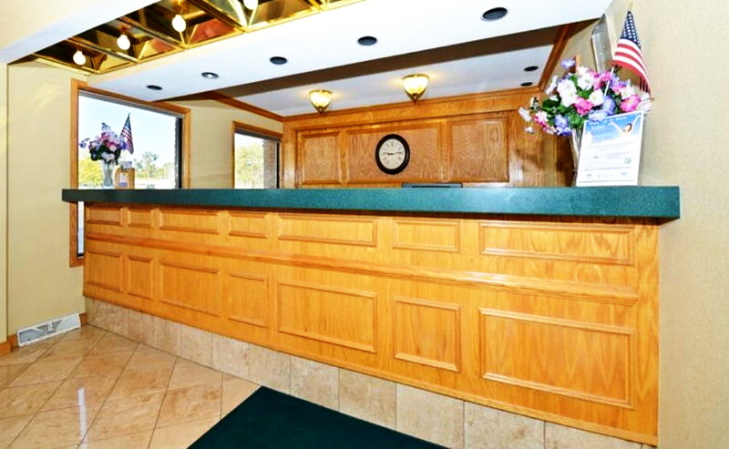 Days Inn & Suites by Wyndham - From Web (newer photo)
